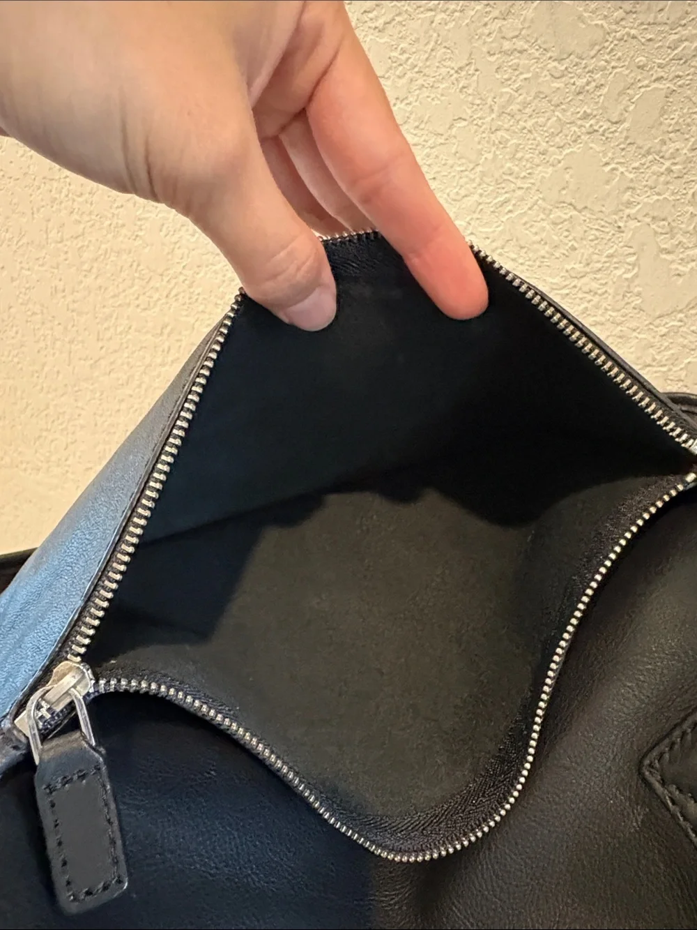 Marc by Marc Jacob’s Black Leather Briefcase Travel Bag with Luggage Tag
